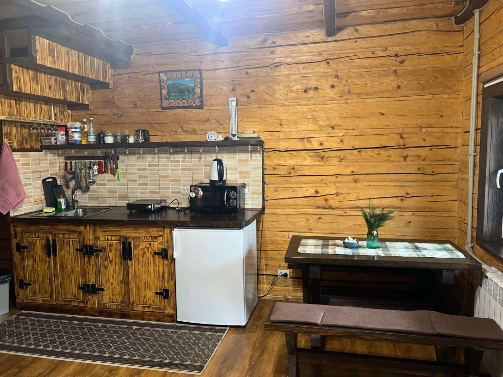 Hotel "Файна Хата" Synevyrsʼka Polyana Exteriér fotografie